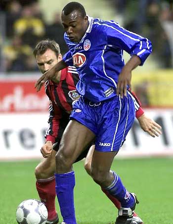 应后场出球 应后场出球